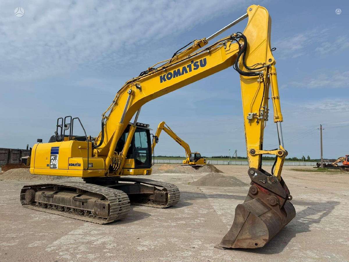Komatsu PC 240 LC-10, экскаваторы