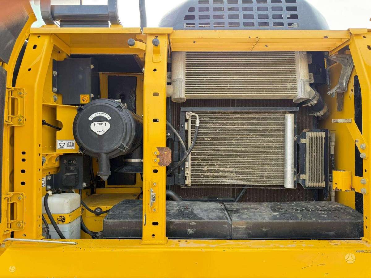 Komatsu PC 240 LC-10, экскаваторы