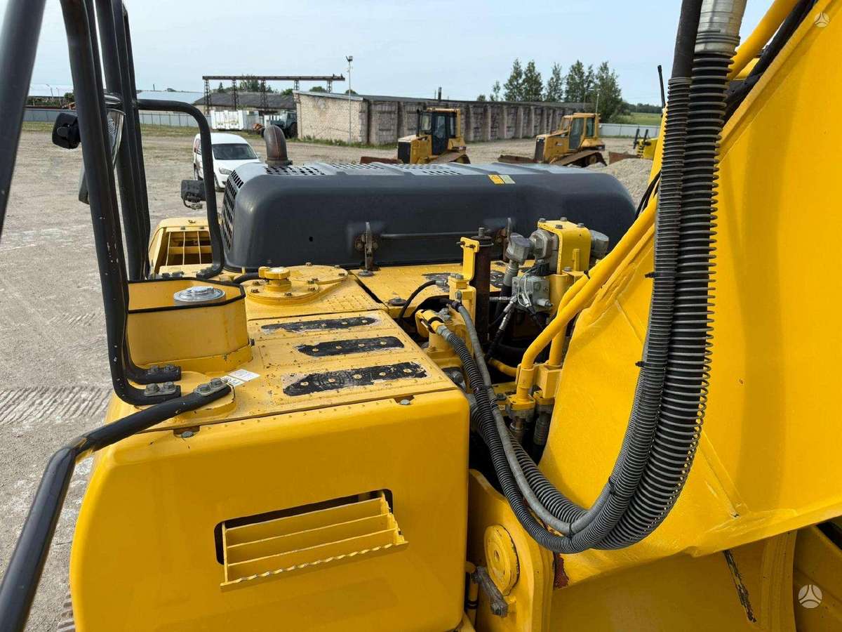 Komatsu PC 240 LC-10, экскаваторы