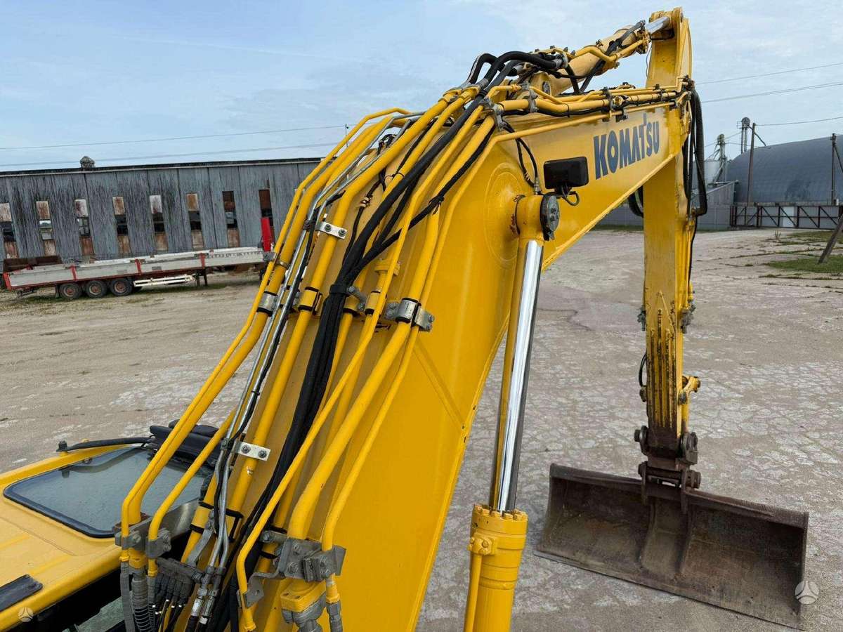 Komatsu PC 240 LC-10, экскаваторы