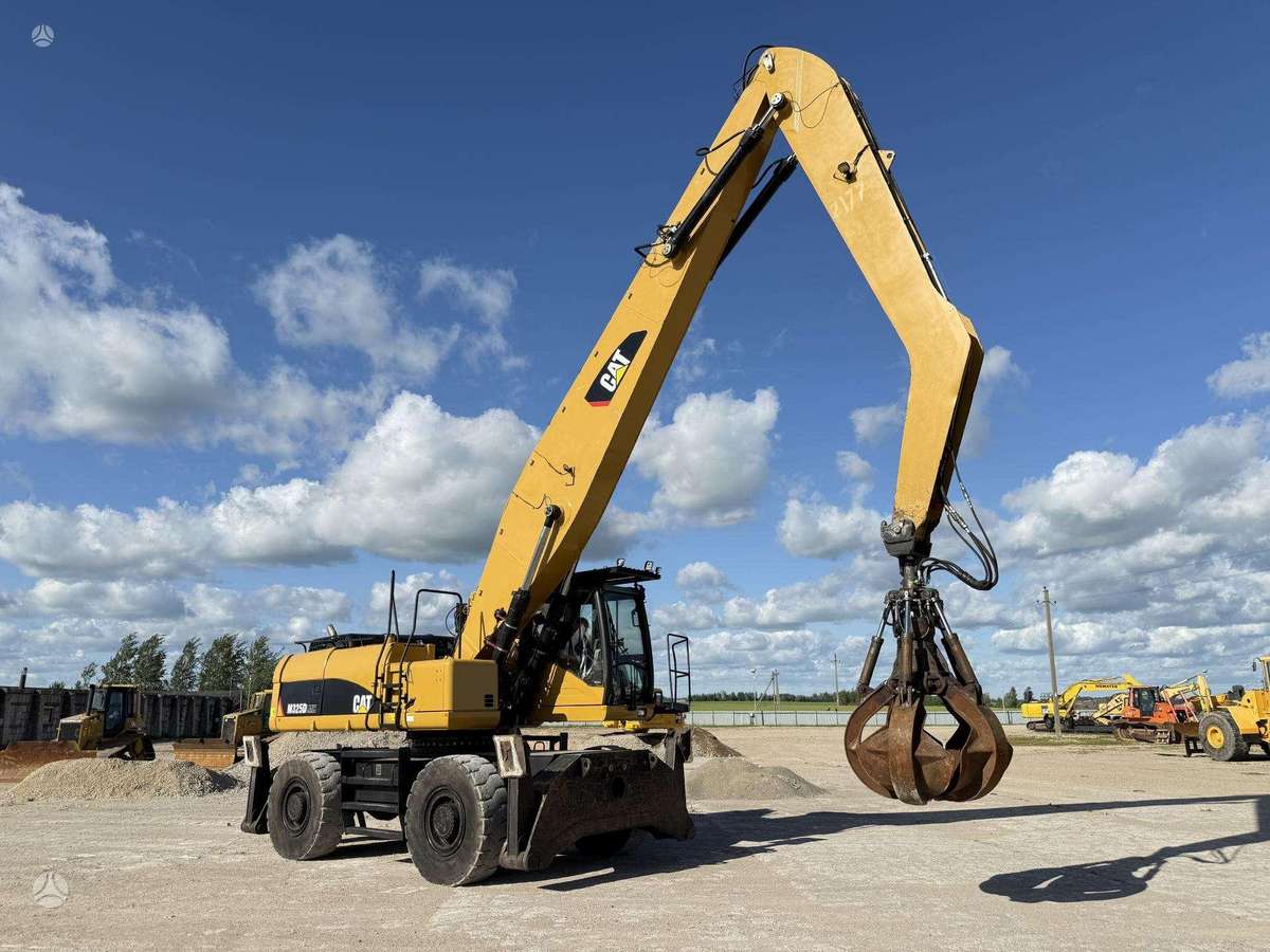 Caterpillar M 325 DLMH, ekskavatori