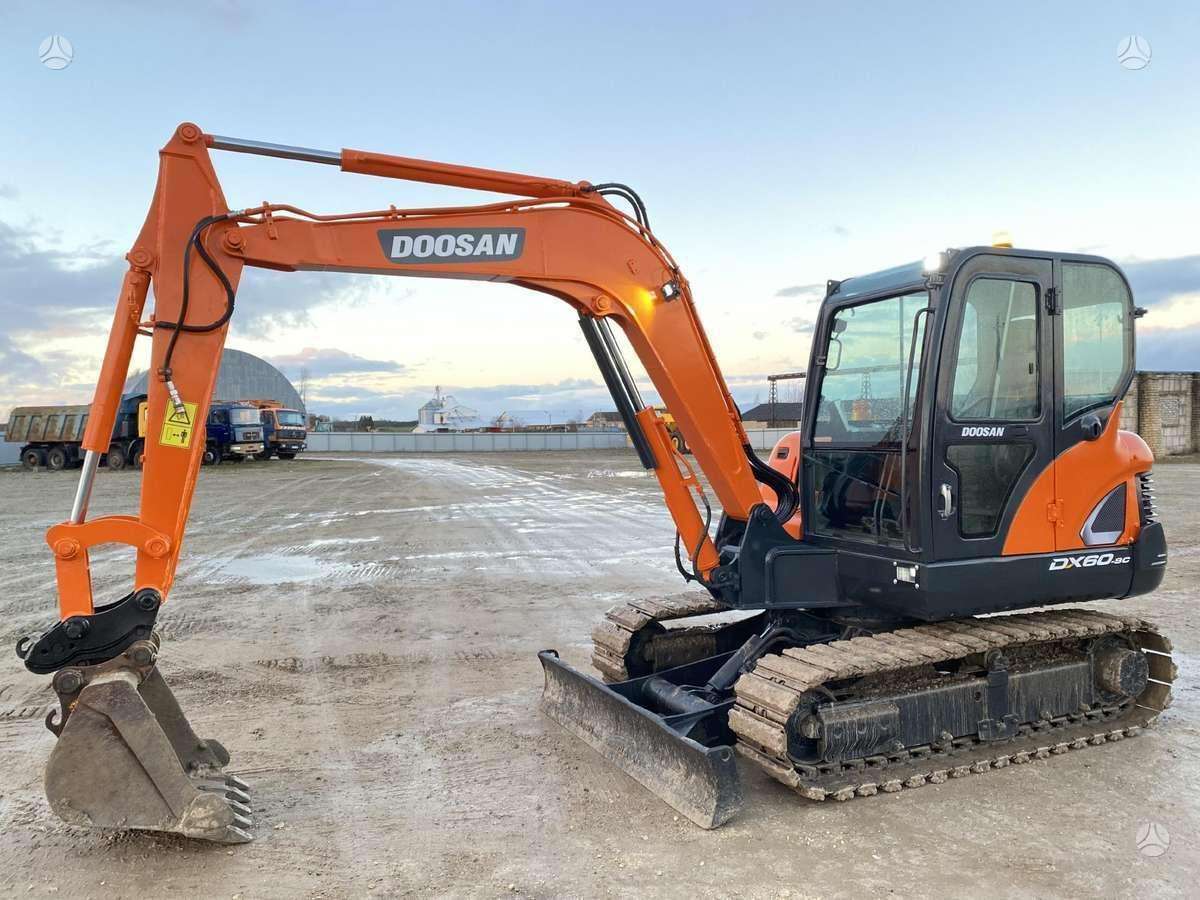 Doosan DX 60 C, мини-экскаваторы