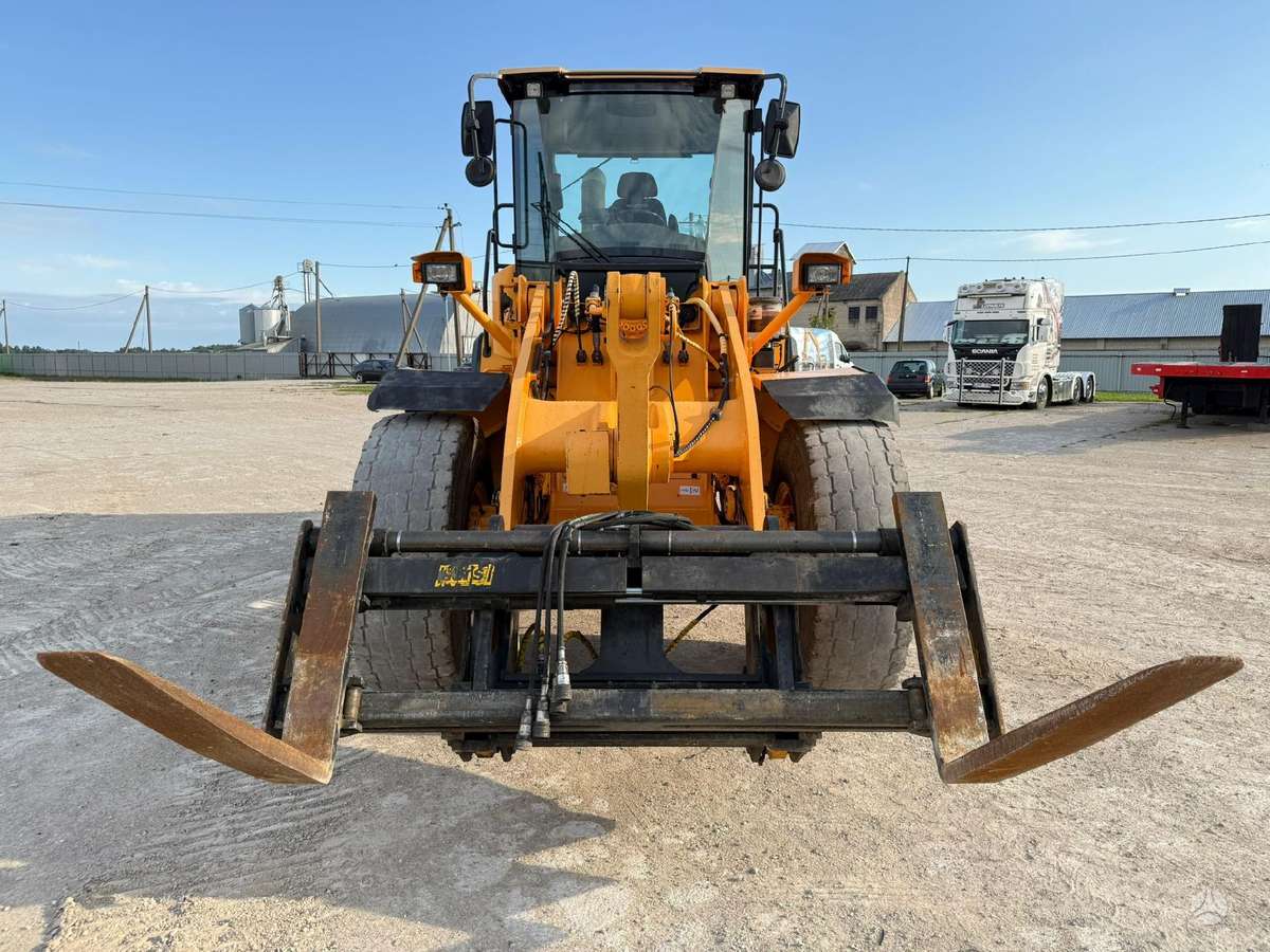 Hyundai HL 955, frontal loader