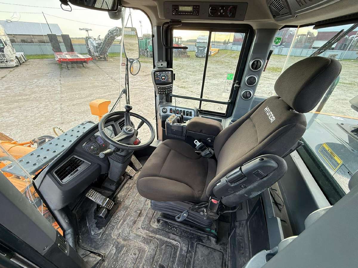 Hyundai HL 955, frontal loader