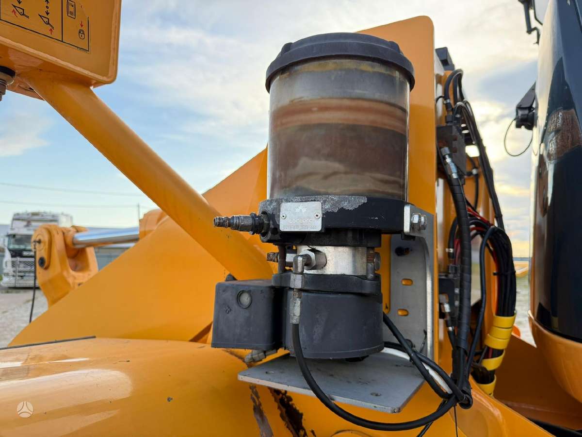 Hyundai HL 955, frontal loader