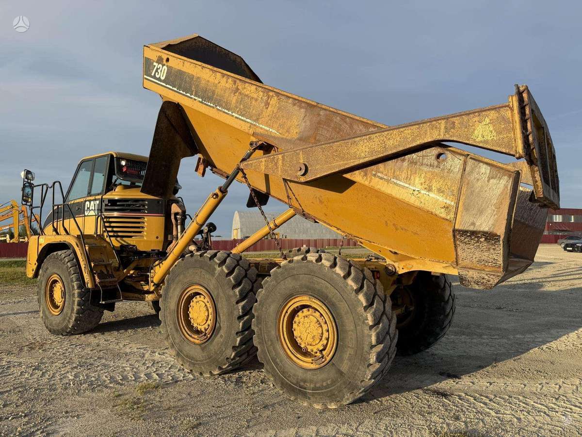 Caterpillar 730, dumpers / tippers