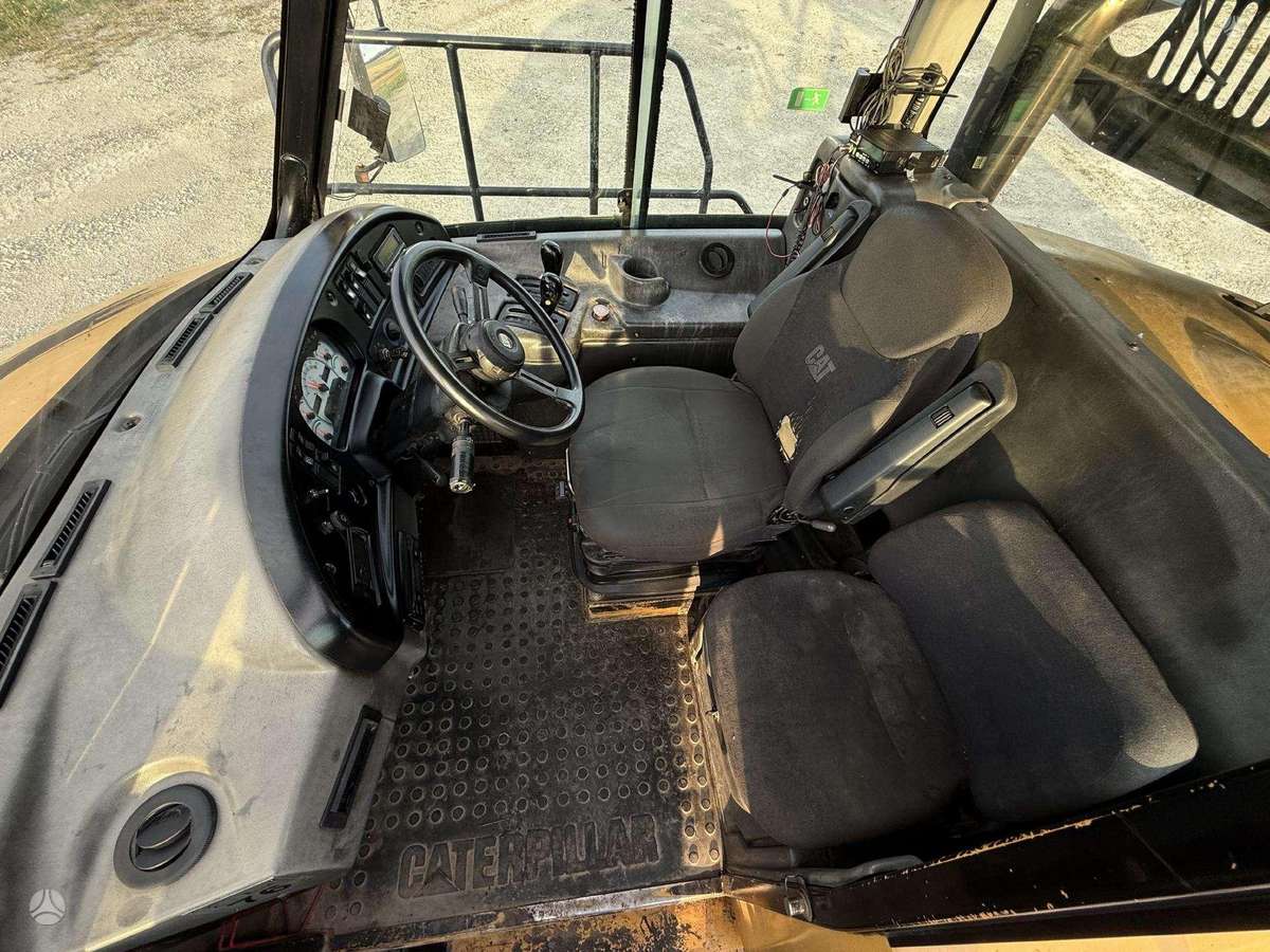 Caterpillar 730, dumpers / tippers