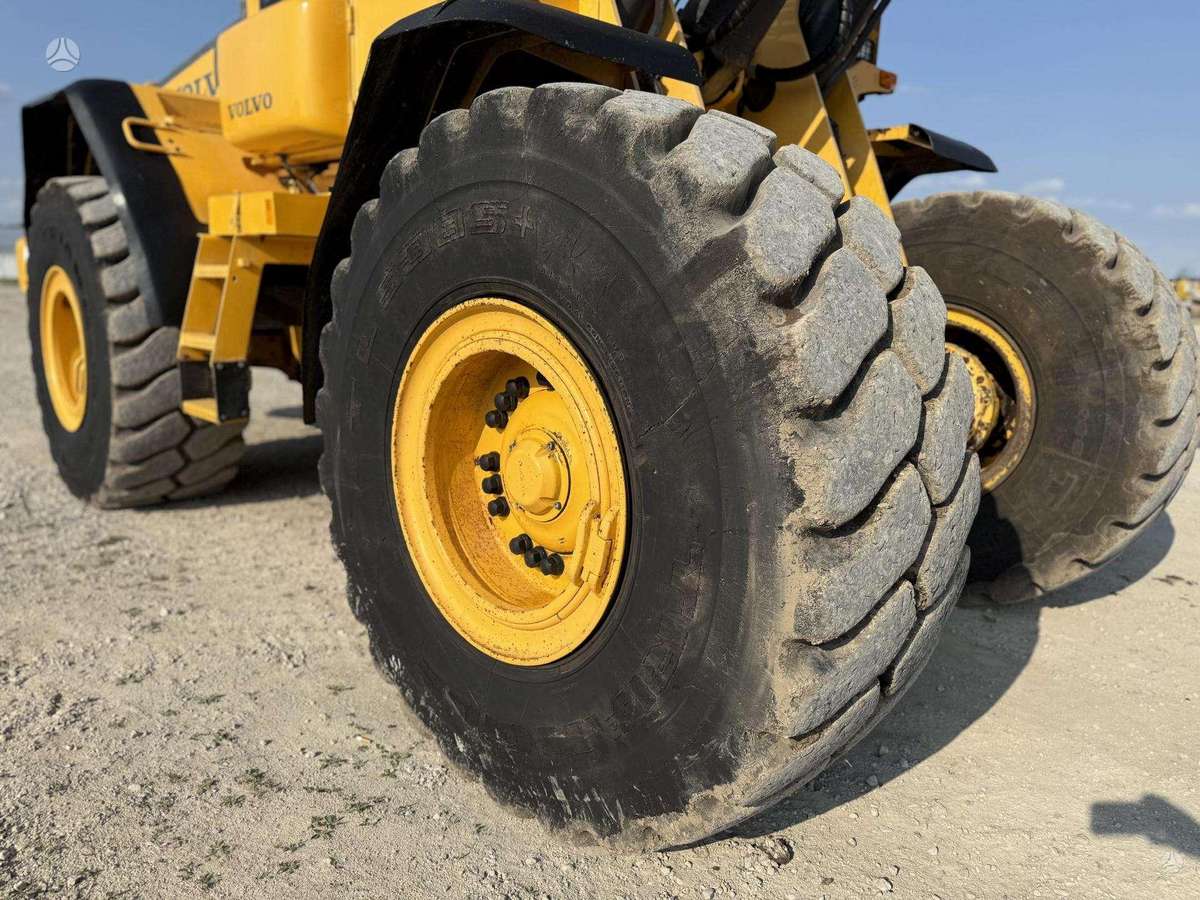 Volvo L 110 E, frontal loader