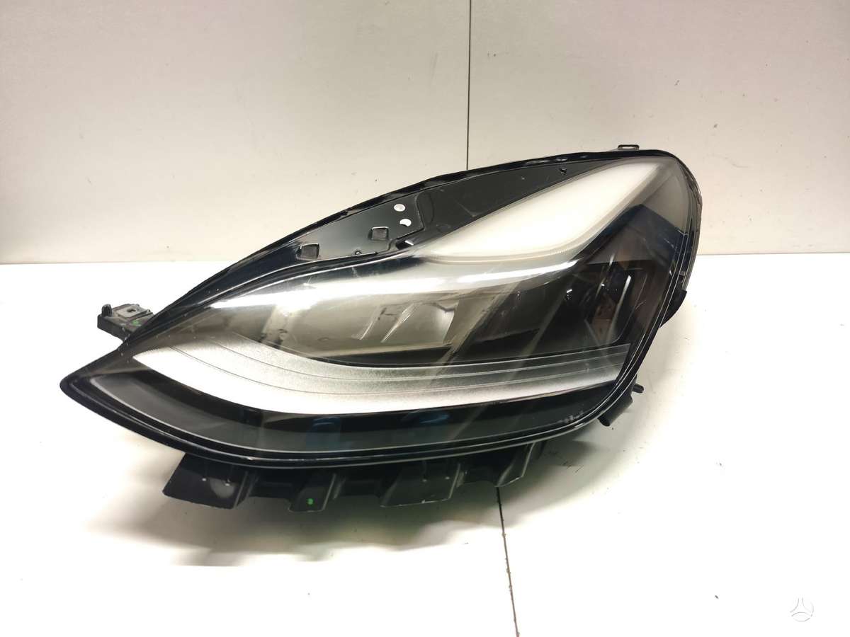 Tesla Model Y, 151495200C