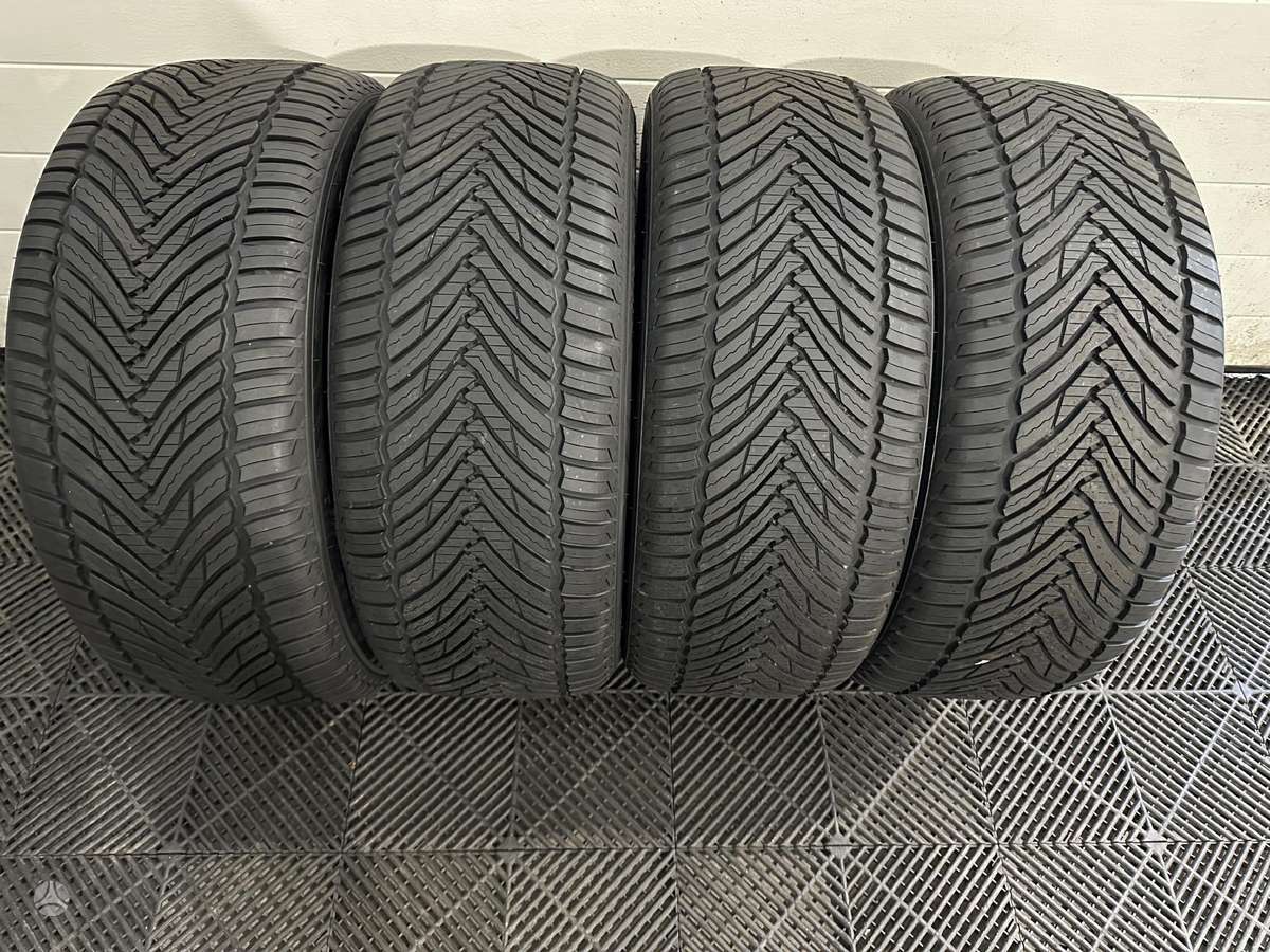 Courier, žieminės 245/45 R19
