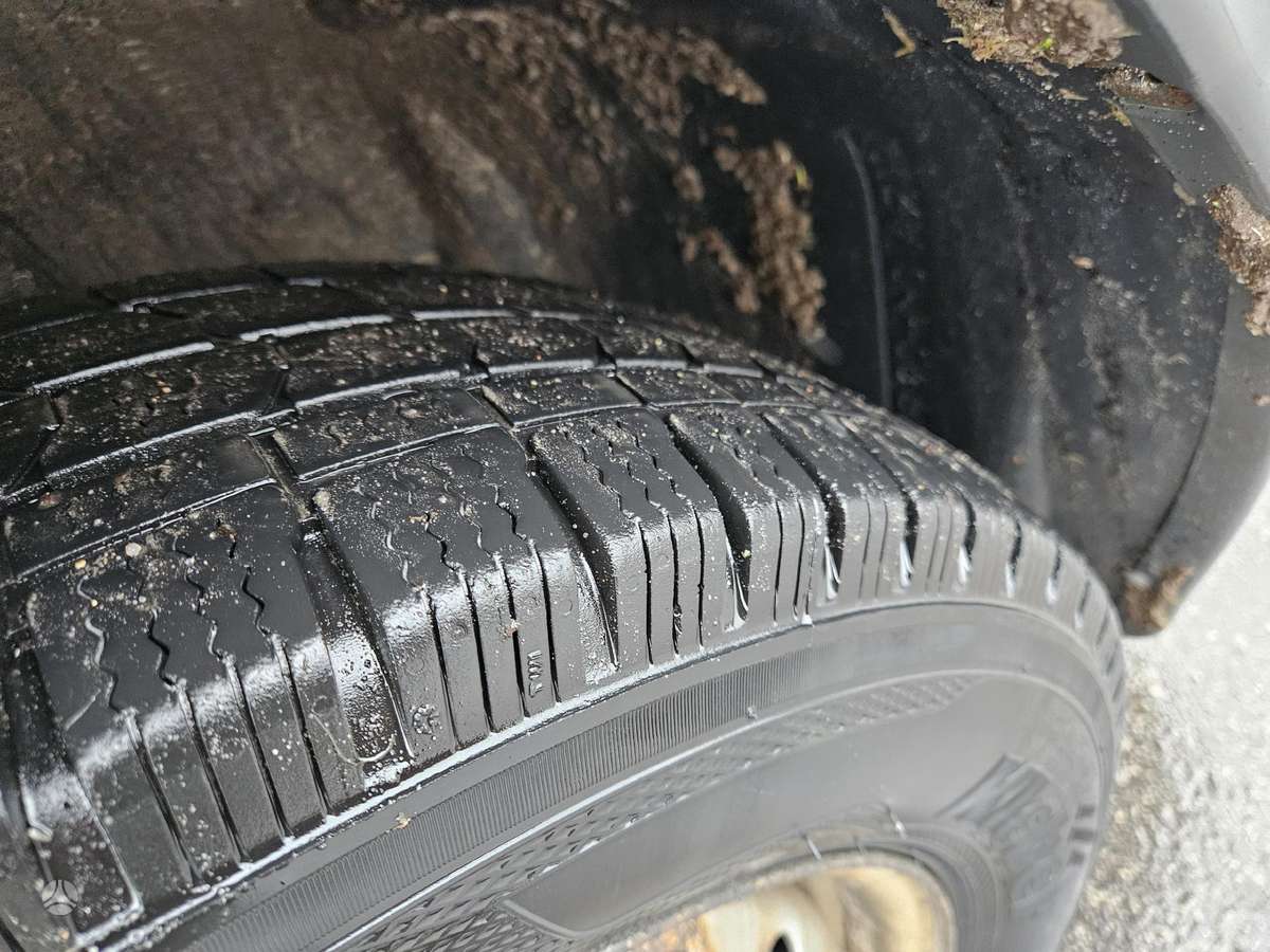 Nissan Primastar, 1.9 l., cargo van 8