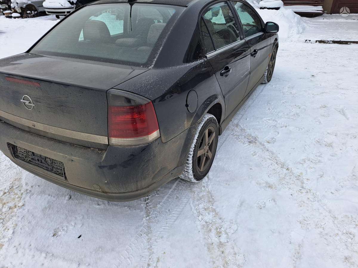 Opel Vectra dalimis. Dalimis