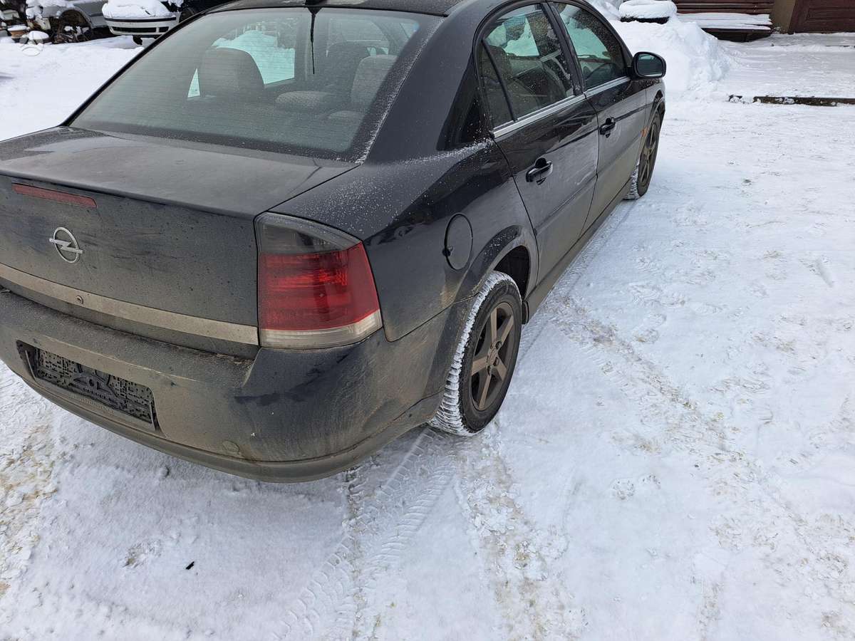 Opel Vectra for parts. Dalimis