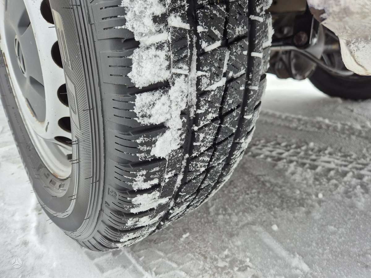 Volkswagen Crafter, 2.0 l., cargo van 28