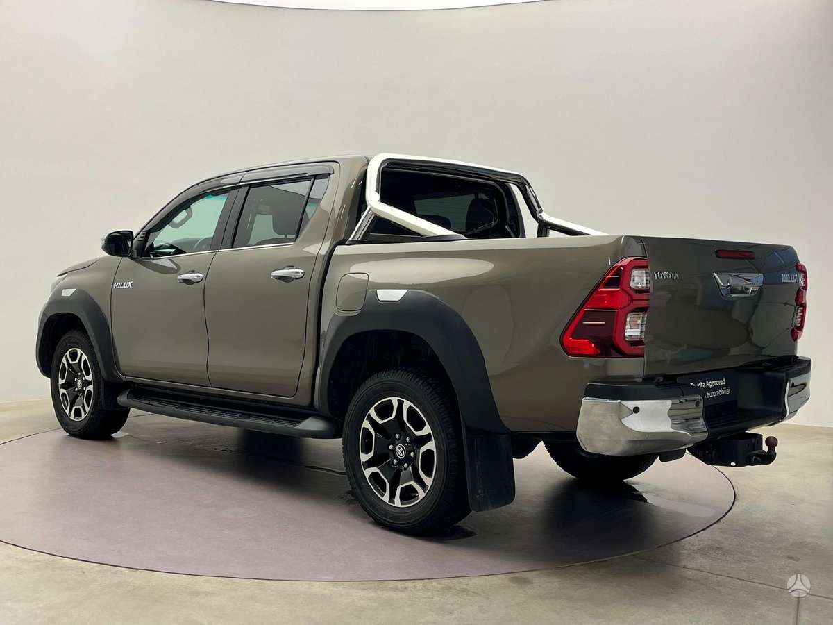 Toyota Hilux, 2.8 l., pick-up 6