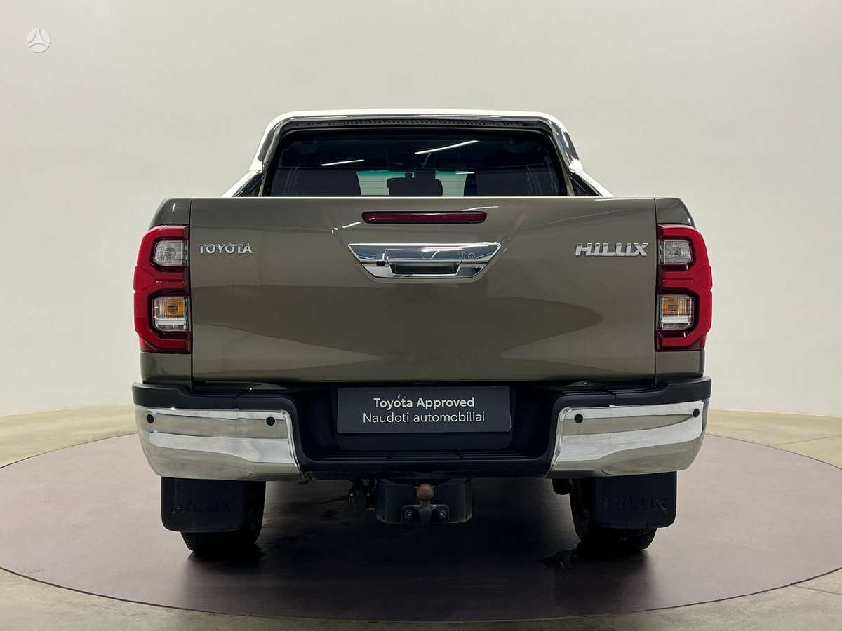 Toyota Hilux, 2.8 l., pick-up 7