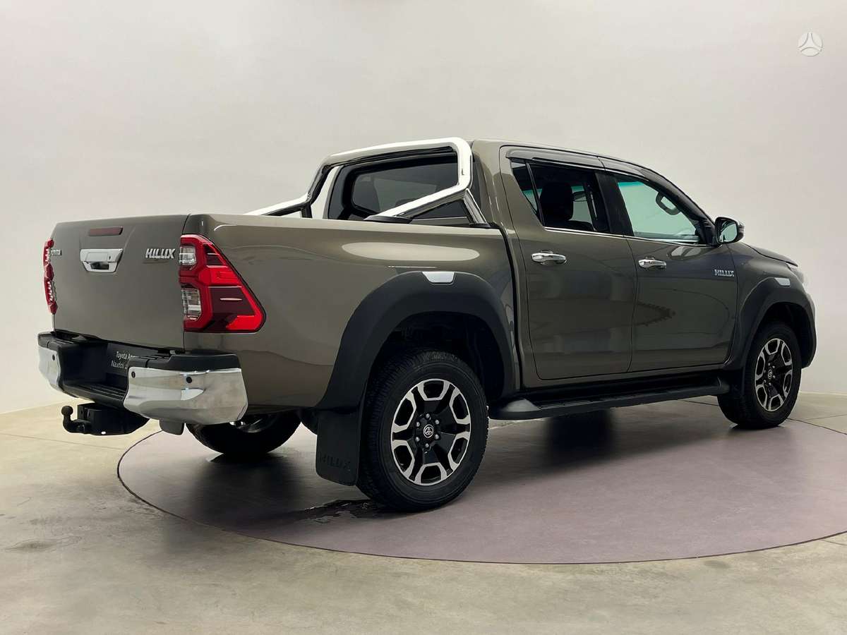 Toyota Hilux, 2.8 l., pick-up 8