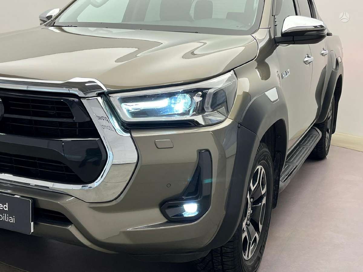 Toyota Hilux, 2.8 l., pick-up 35