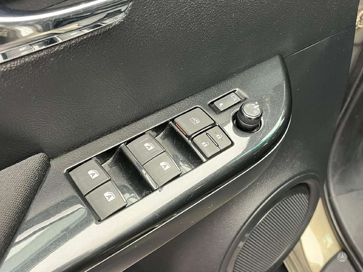 Toyota Hilux, 2.8 l., pick-up 11