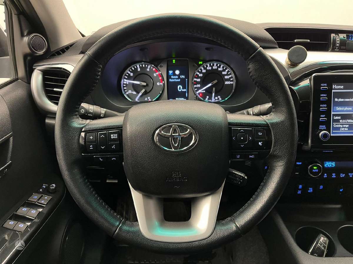 Toyota Hilux, 2.8 l., pick-up 20