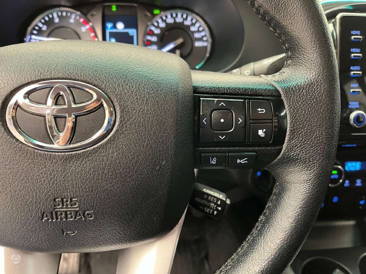 Toyota Hilux, 2.8 l., pick-up 22