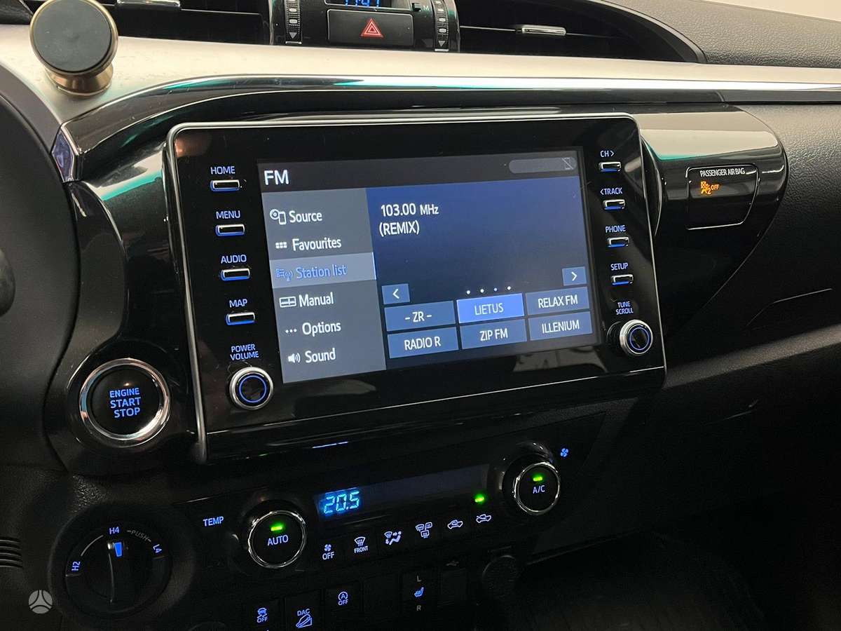 Toyota Hilux, 2.8 l., pick-up 26