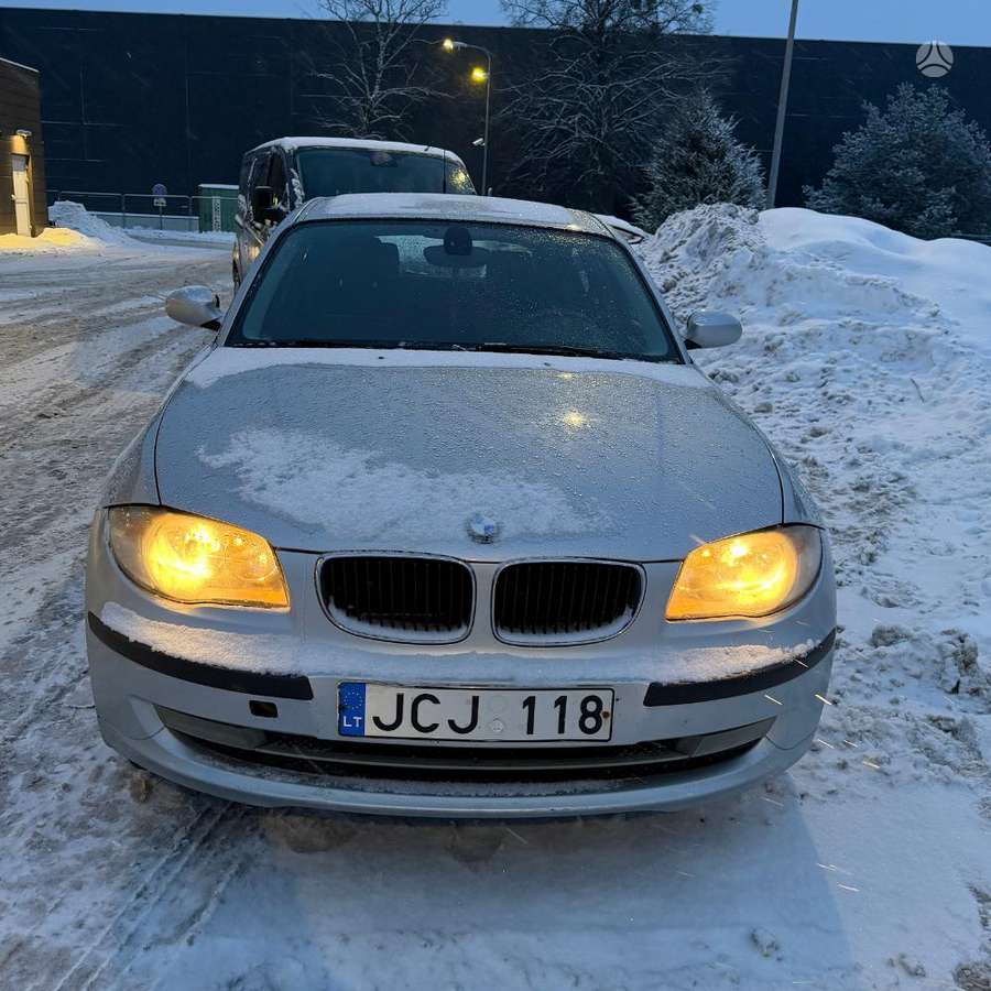 BMW 118, 2.0 l., hatchback