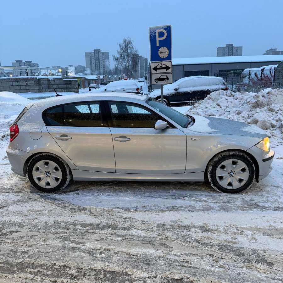 BMW 118, 2.0 l., Хэтчбек