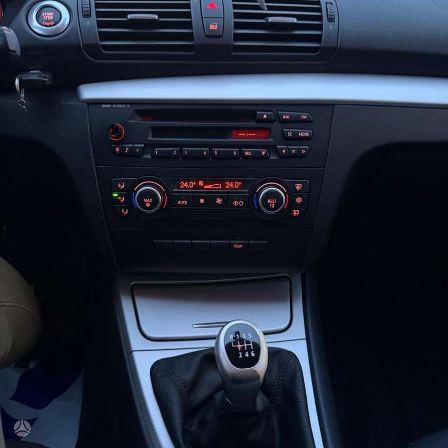 BMW 118, 2.0 l., Хэтчбек