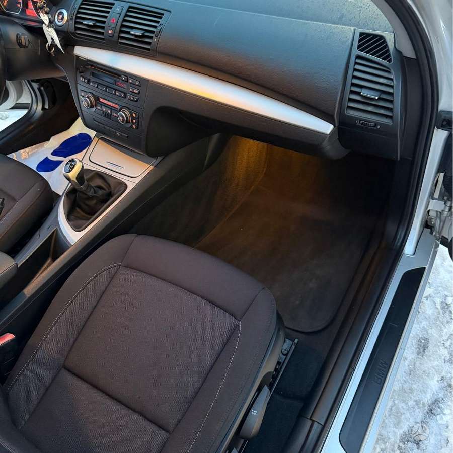 BMW 118, 2.0 l., Хэтчбек