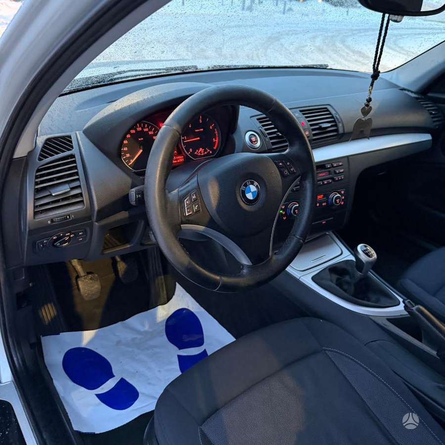 BMW 118, 2.0 l., Хэтчбек