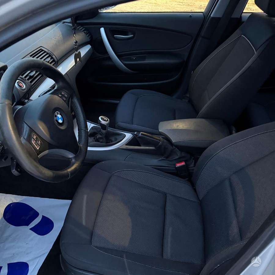 BMW 118, 2.0 l., hatchback