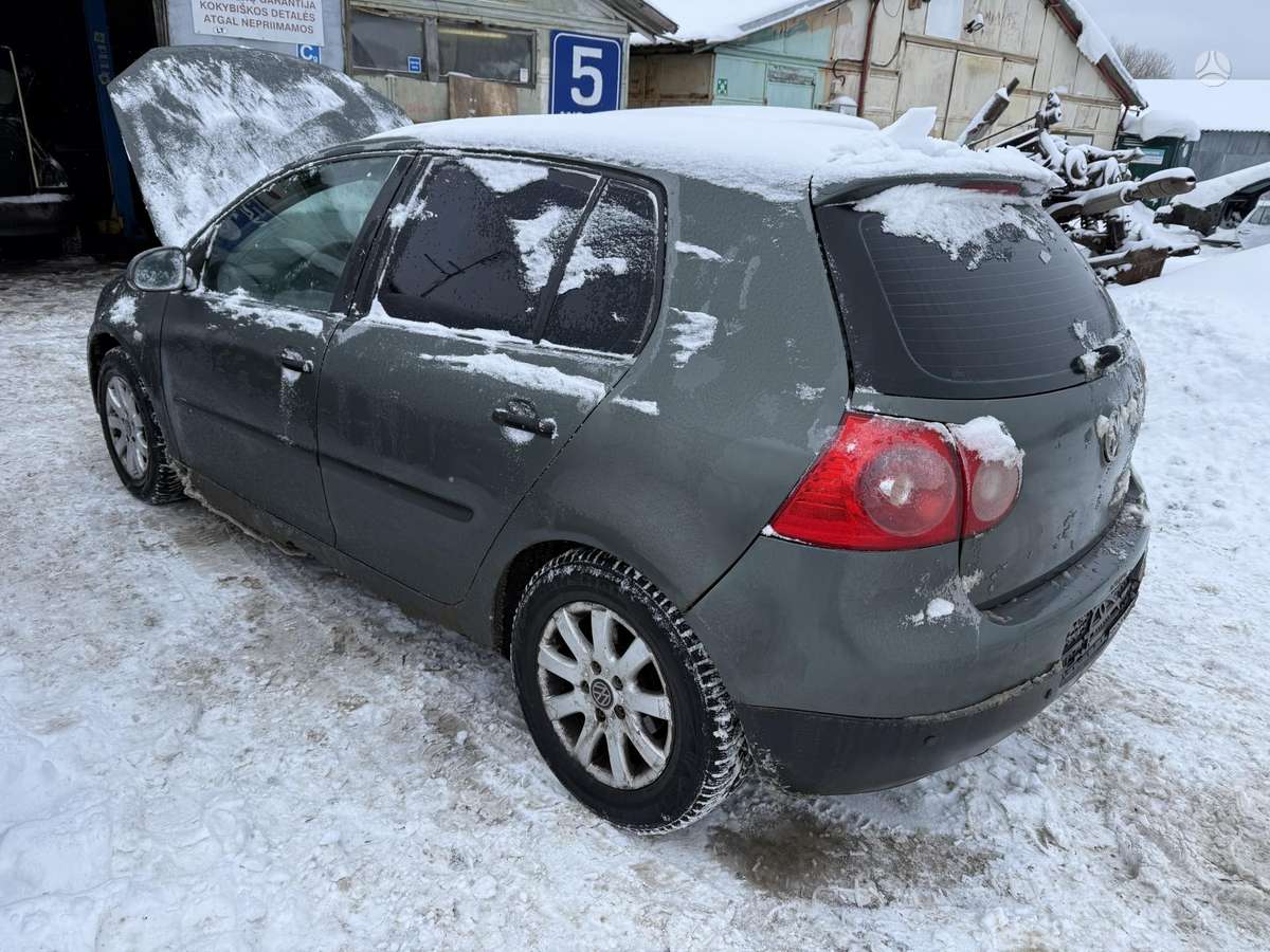 Volkswagen Golf Minsko pl 33a 5 angaras