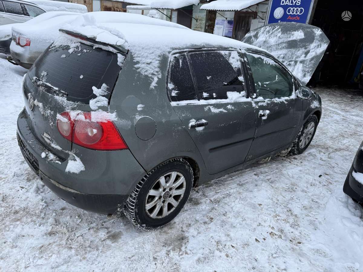 Volkswagen Golf Minsko pl 33a 5 angaras