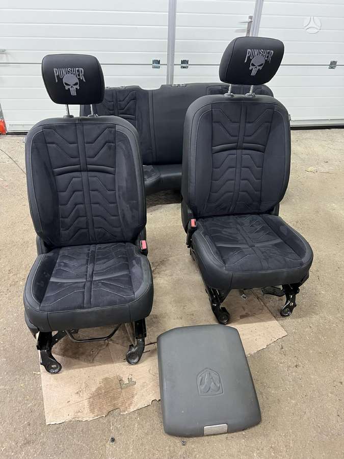 Dodge Ram, Pickup ram srt-10, salono detalės