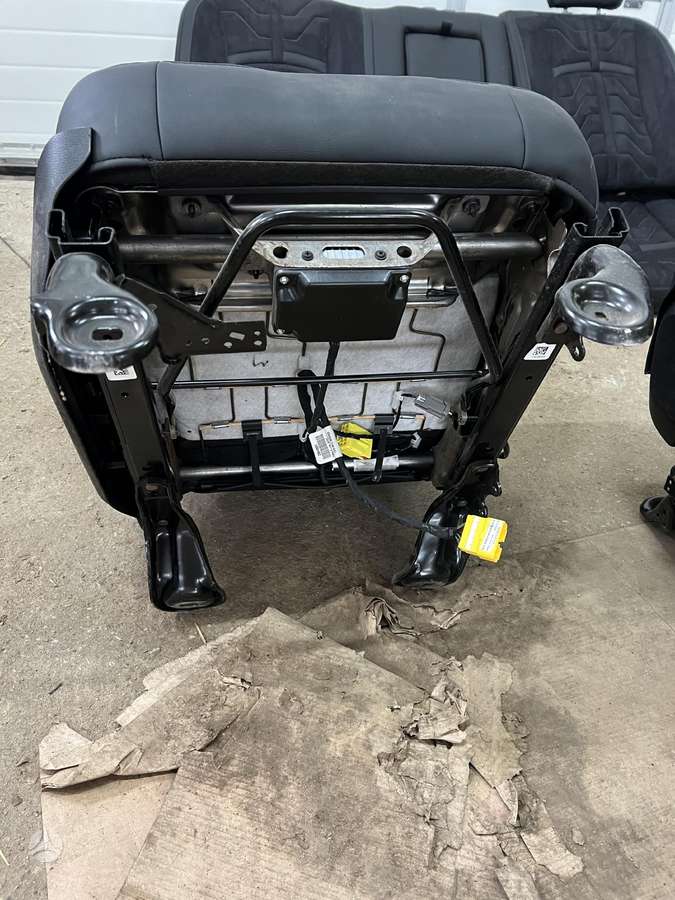 Dodge Ram, Pickup ram srt-10, salono detalės