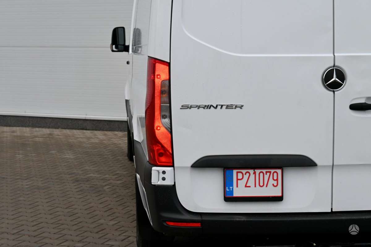 Mercedes-Benz Sprinter, 3.0 l., cargo van 10