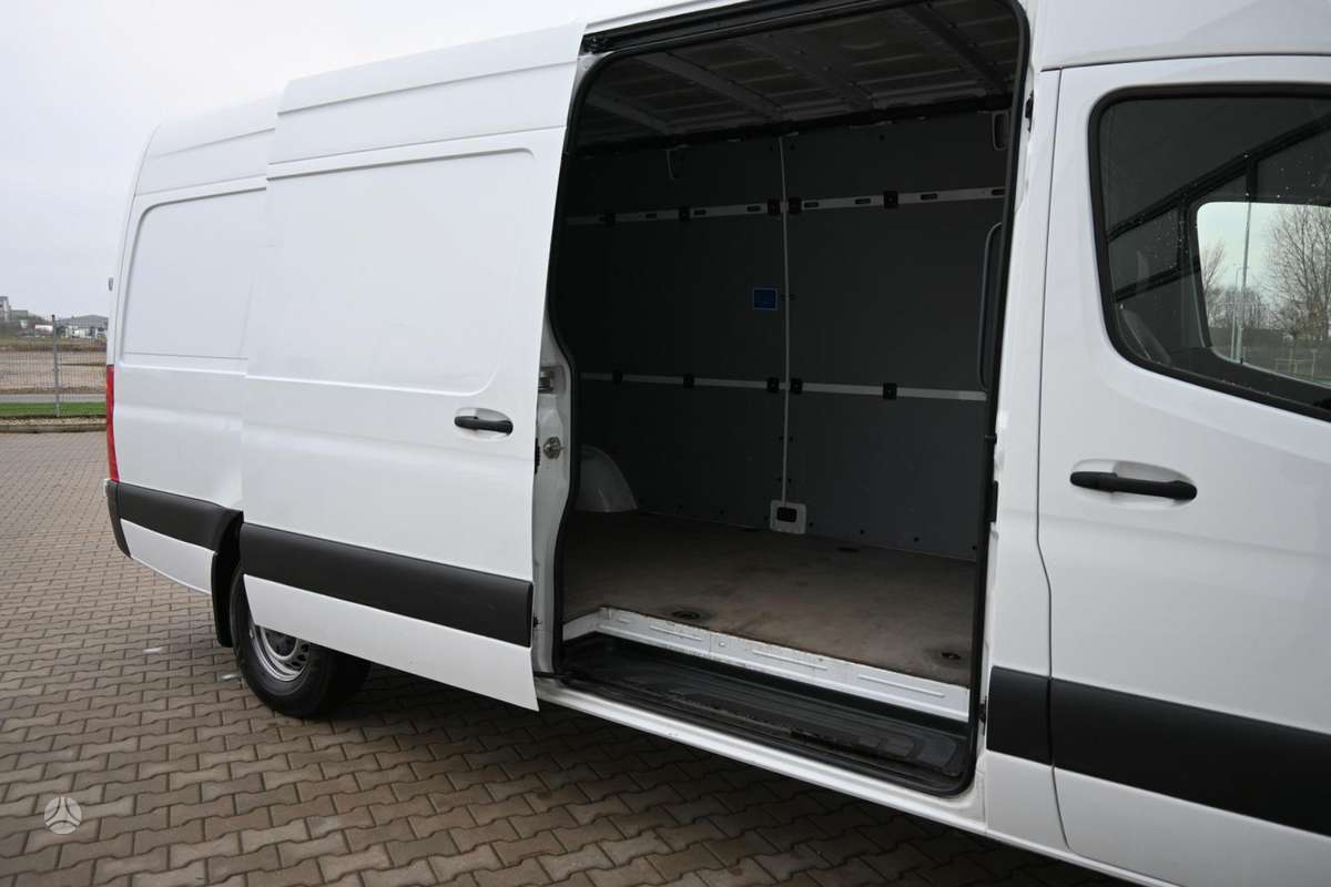 Mercedes-Benz Sprinter, 3.0 l., cargo van 16
