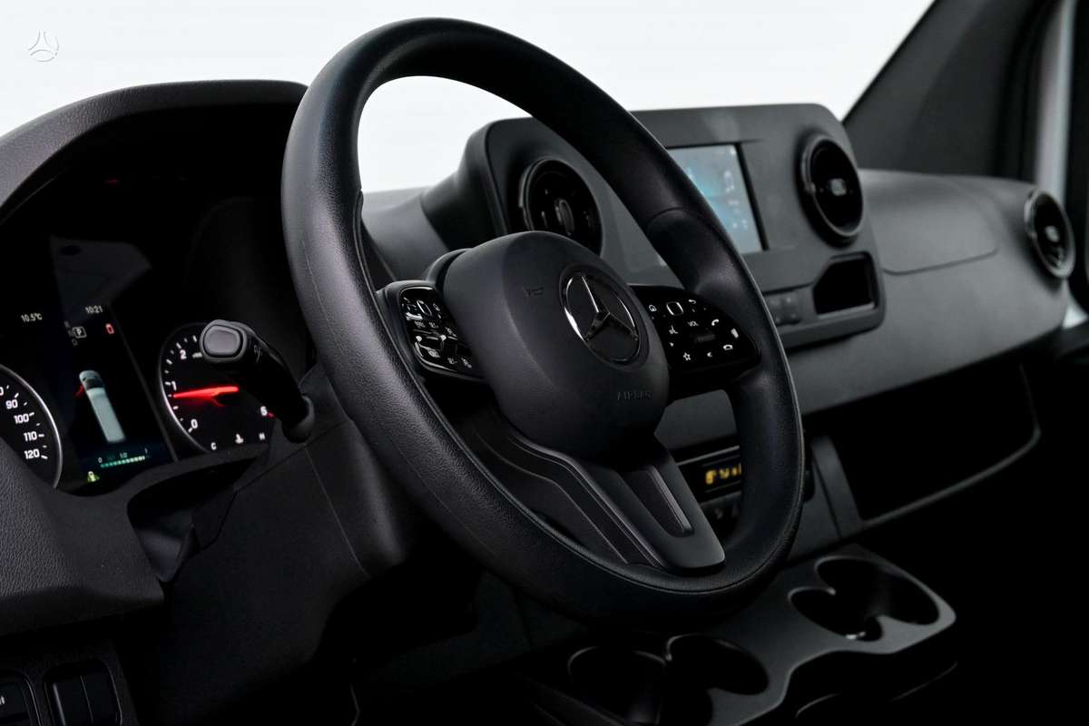 Mercedes-Benz Sprinter, 3.0 l., cargo van 23