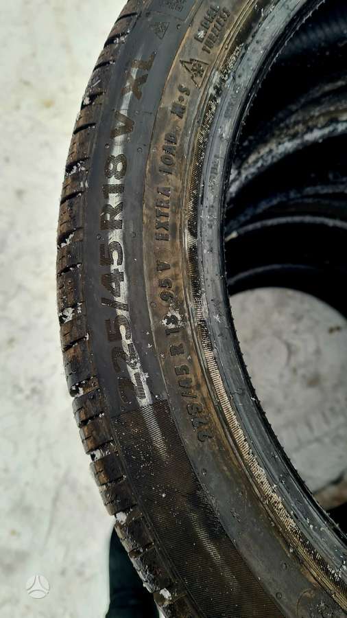 Continental, зимние 225/45 R18
