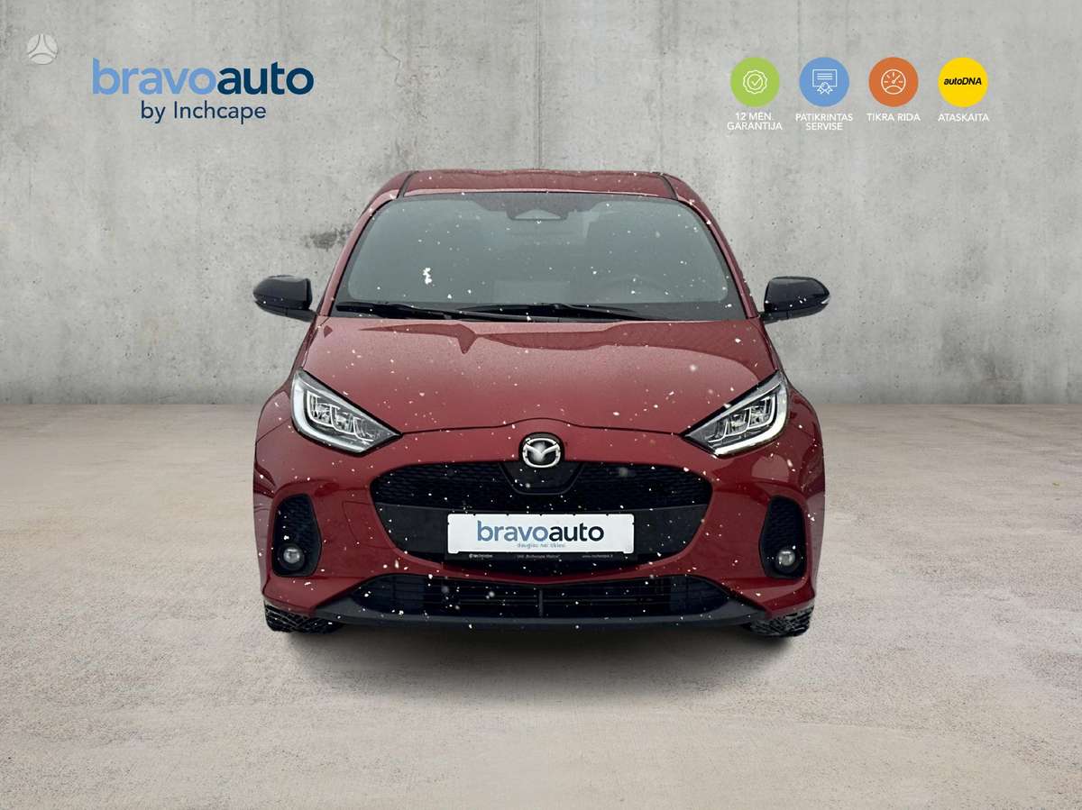 Mazda 2, 1.5 l., off-road / crossover