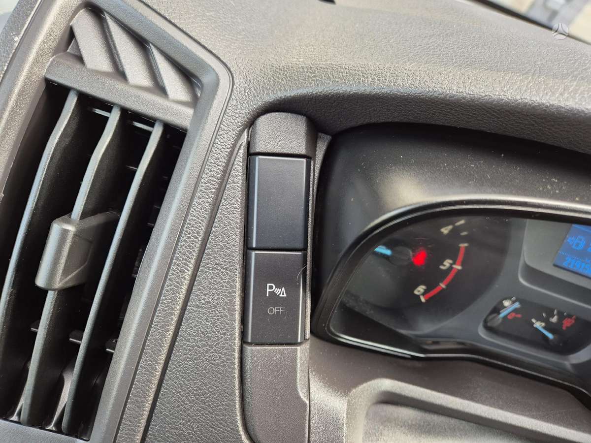 Ford Transit, 2.0 l., cargo van 13