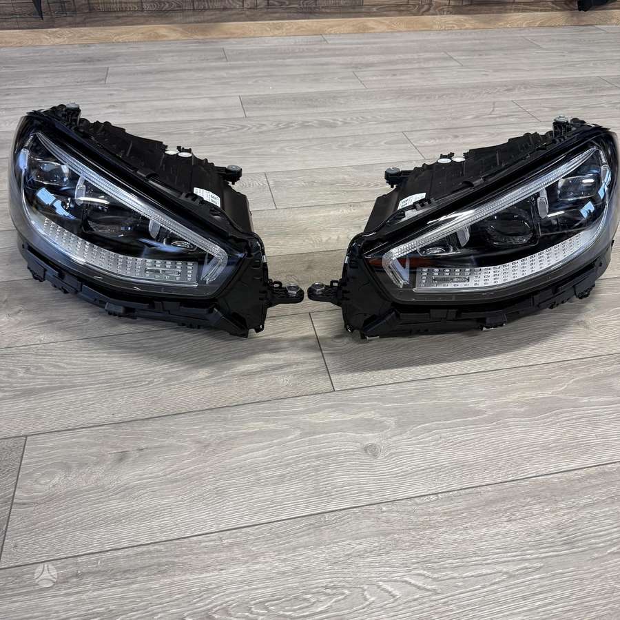 Mercedes-Benz S klasė lights
