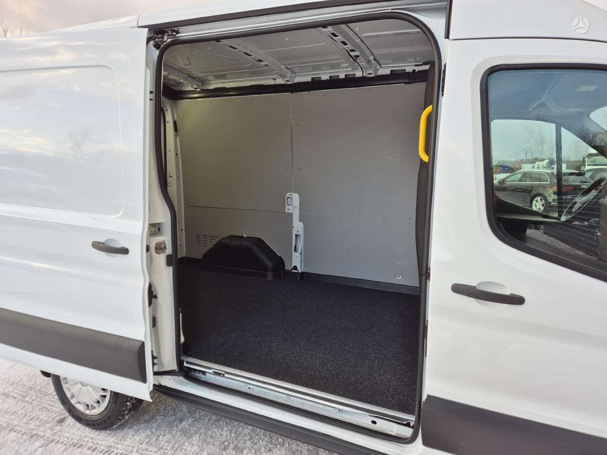 Ford Transit, 2.0 l., cargo van 17