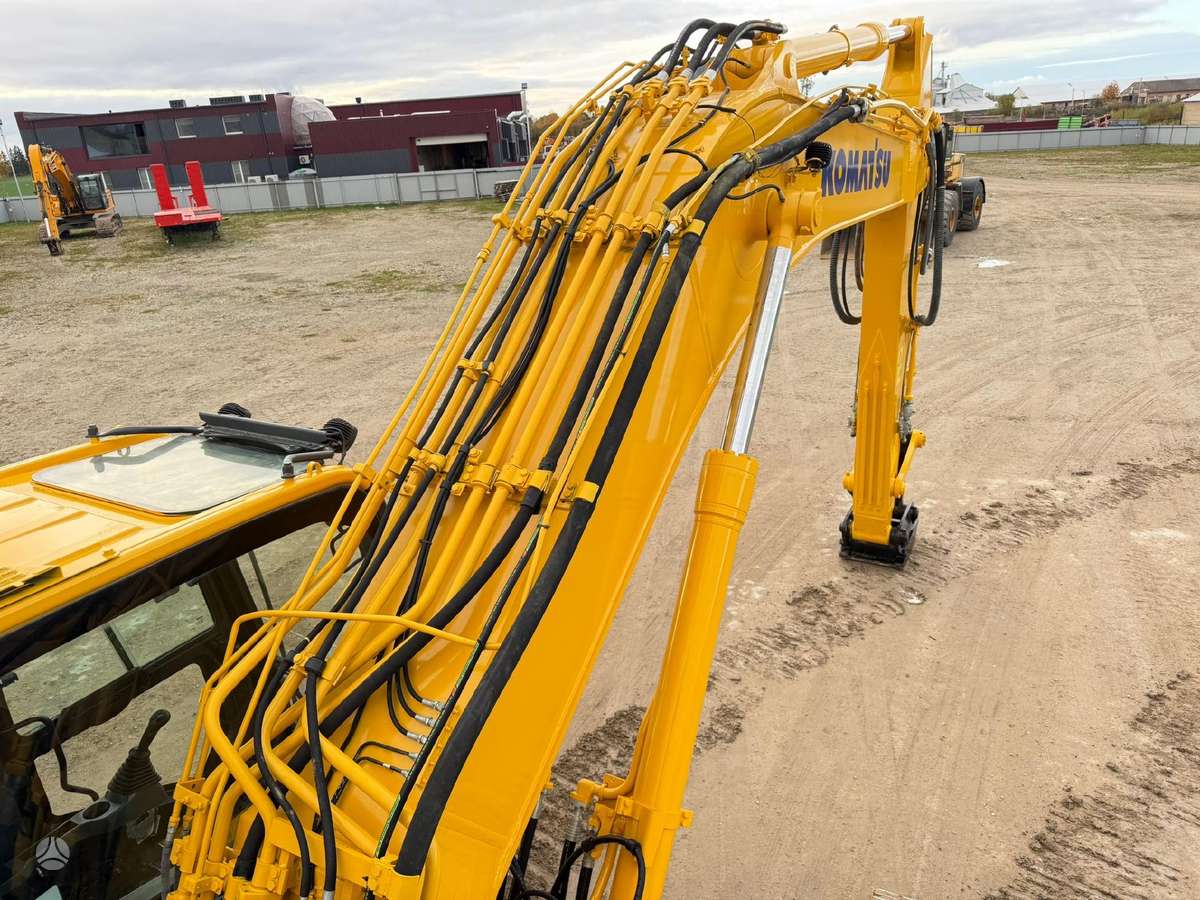 Komatsu PC 360 LC-10, ekskavatoriai