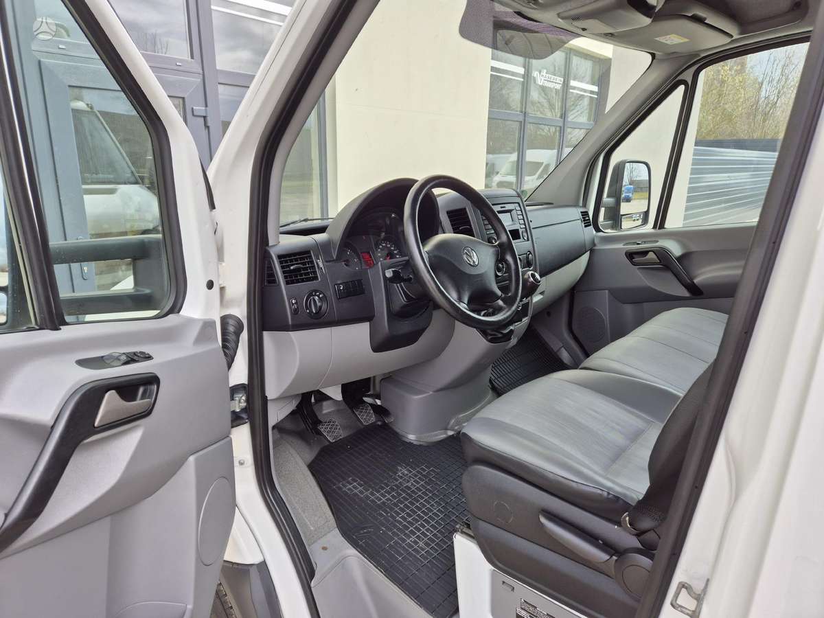 Volkswagen Crafter, 2.0 l., cargo van 11
