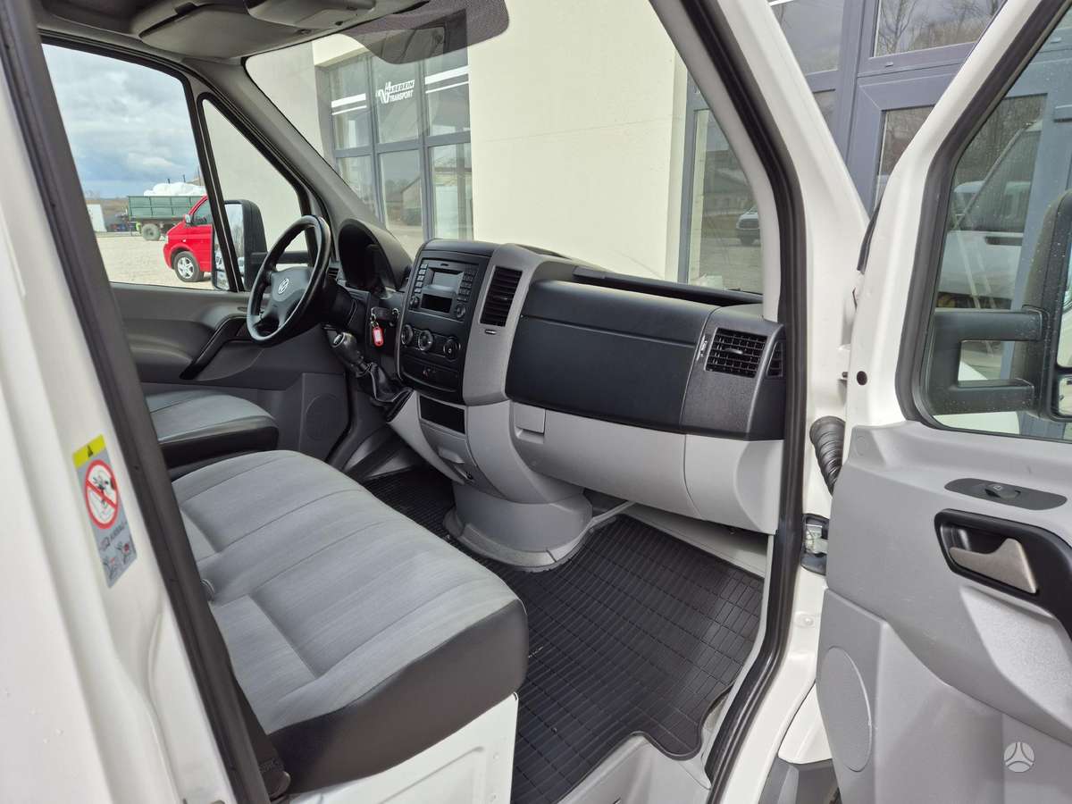 Volkswagen Crafter, 2.0 l., cargo van 12