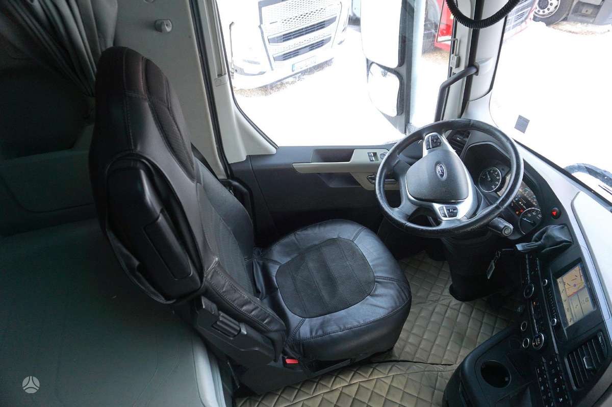Ford F-MAX 500, double sleeper