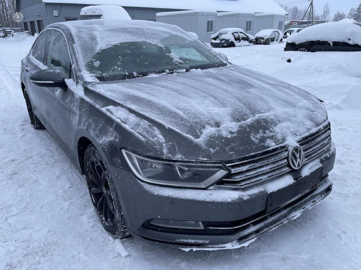 Volkswagen Passat for parts