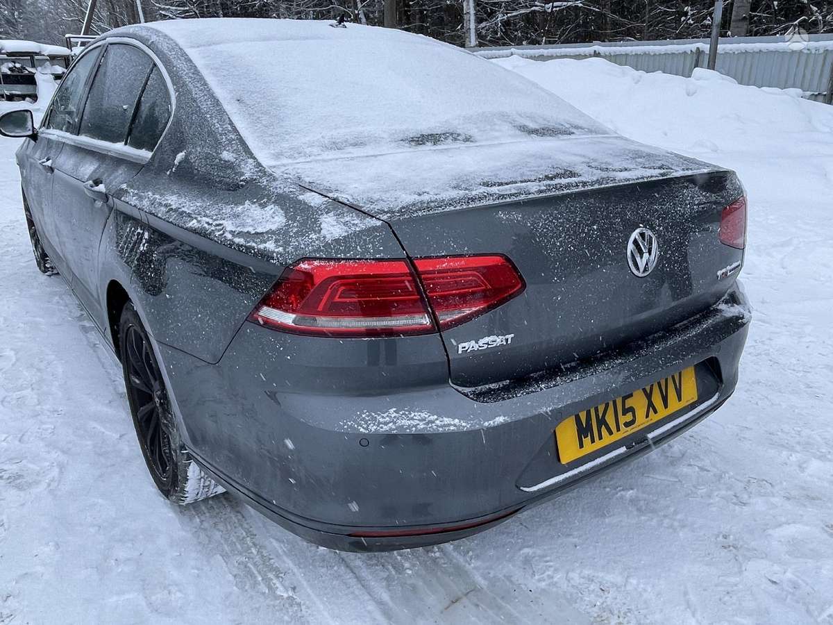 Volkswagen Passat for parts